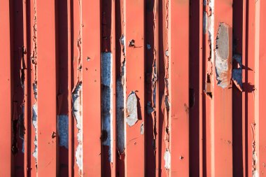 Rustik Kırmızı boyalı metal paneller