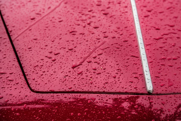 Carrocería Roja Del Coche Lluvia Cerca — Foto de Stock