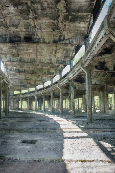 The abandoned rotunda of B��n��stroff — Stock Photo, Image
