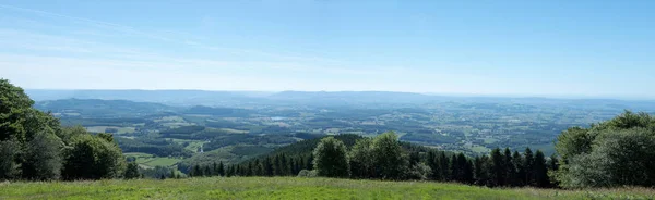 ボーヴレイ山の眺め — ストック写真