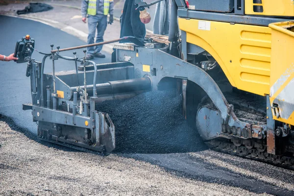 道路上の新しいマカダム — ストック写真