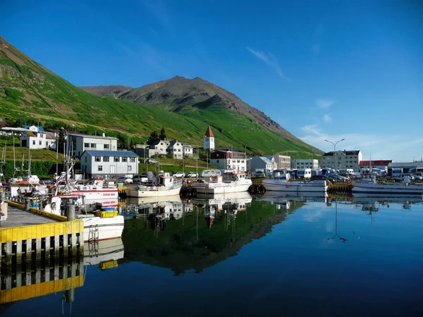 Wioska Siglufjordur Islandzie — Zdjęcie stockowe