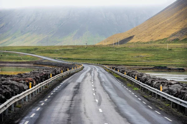 Landschap Van Ijsland Met Weg — Stockfoto