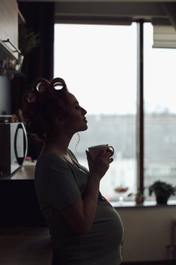 Hamile kadın duygular kavramı