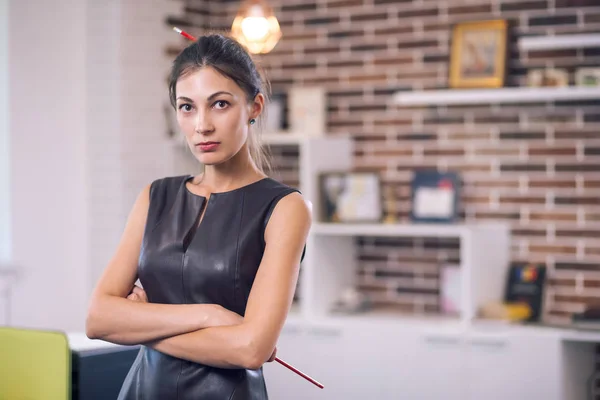 Retrato mujer de negocios exitosa — Foto de Stock