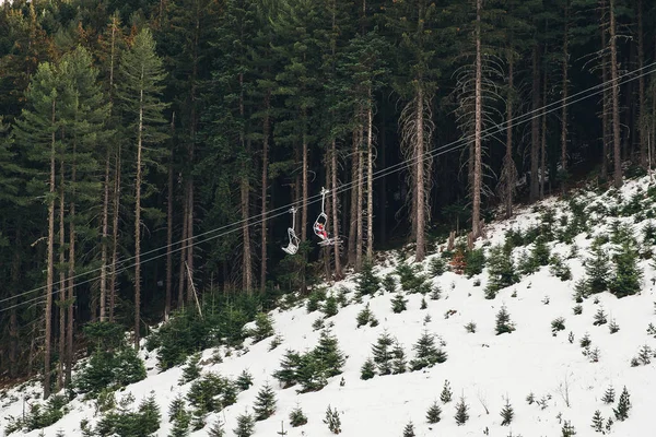 Elevador Esqui Trabalhando Nos Balcãs Com Montanhas Abeto Fundo — Fotografia de Stock