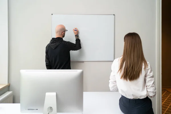 Discusión de la reunión hablando compartir ideas concepto — Foto de Stock