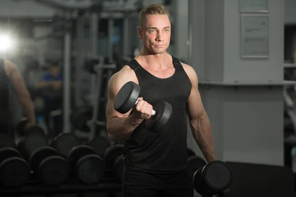 Hombre Guapo Buena Forma Con Los Músculos Gimnasio Ejercicios Ejercicio — Foto de Stock