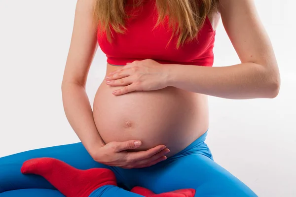 Piękny Brzuch Kobiety Ciąży Białym Tle — Zdjęcie stockowe