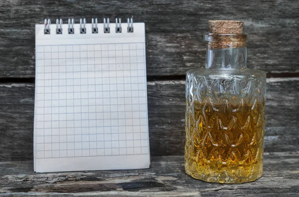 Aceite Esencial Naranja Bloc Notas Receta Página Blanco Sobre Fondo — Foto de Stock