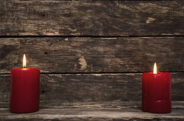 Brandende Kaars Leeftijd Houten Tafel Achtergrond — Stockfoto