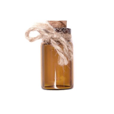 Kahverengi sihirli iksir veya esans beyaz arka plan üzerinde izole şişe.