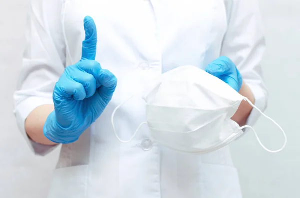 Medische Masker Handen Van Arts Gekleed Blauwe Medische Handschoenen Gebruik — Stockfoto