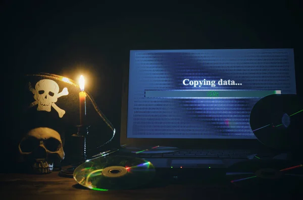 Illegal Data Copying Concept Cybercrime Computer Piracy Background Pirate Hat — ストック写真