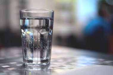 Masada soğuk mineral su.