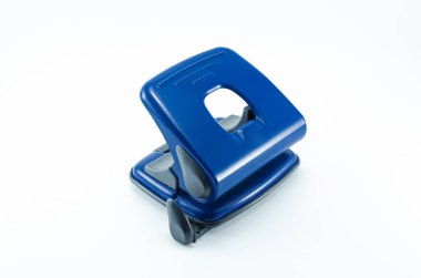 Beyaz arkaplanda delik açıcı izole edildi.