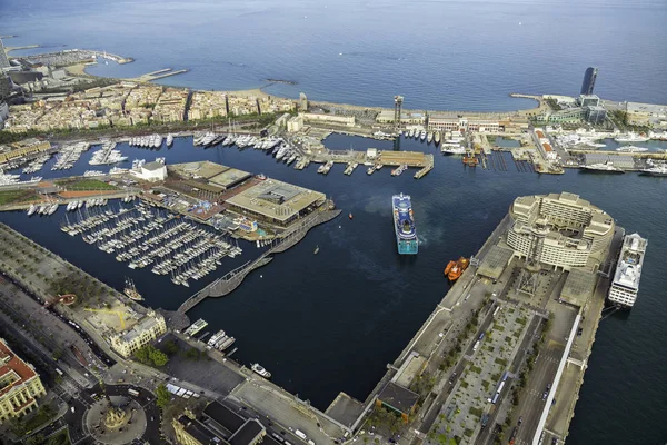 Letecký Pohled Barcelonský Přístav Přístav Loděmi Pobřeží Miradorského Památníku Španělsko — Stock fotografie