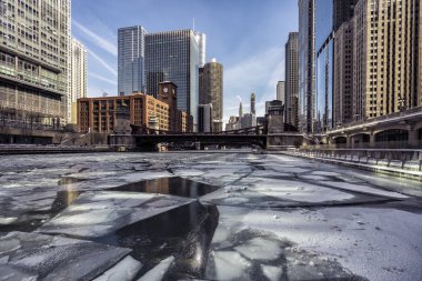 Chicago Nehri 'nde buzlar, kış manzarası 