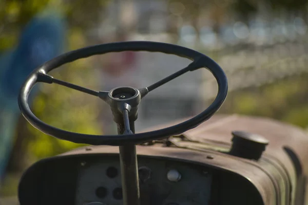 Details Steering Wheel Instrumentation Old Farm Tractor Nestled Countryside Work — Stock Photo, Image