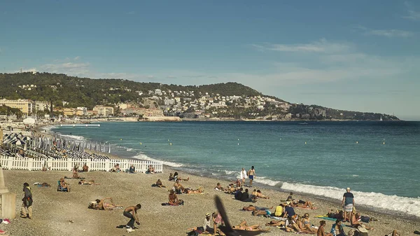 夏の時間の間にフランスの素敵なビーチの海辺のリゾート地 息をのむ風景 — ストック写真