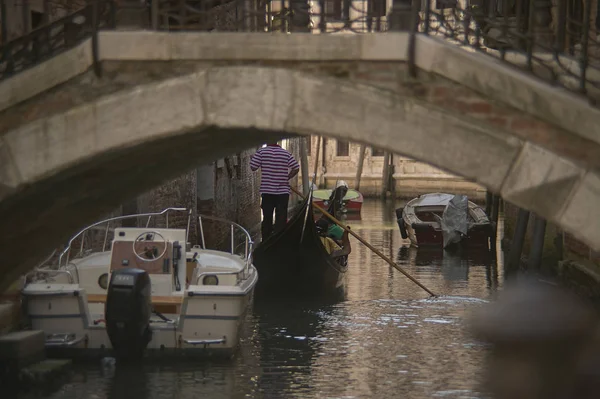 Kanal Mit Gondel Und Booten Venedig Detail Der Schifffahrt Venedig — Stockfoto