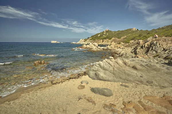 Bela Praia Mediterrânica Típica Costa Sul Sardenha Tomada Cargo Verão — Fotografia de Stock