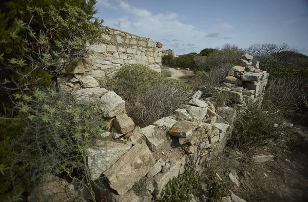 Detail Van Een Oude Stenen Gebouw Semi Samengevouwen Verlaten Heuvels — Stockfoto