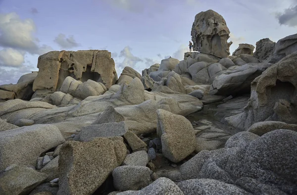 Particulares Rocas Granito Modeladas Esculpidas Por Mar Mal Tiempo Costa — Foto de Stock