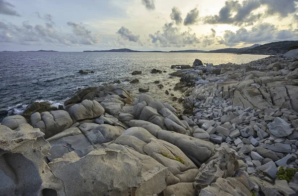 Красивое Южное Побережье Сардинии Камней Гранитных Пород Которые Формируют Естественную — стоковое фото