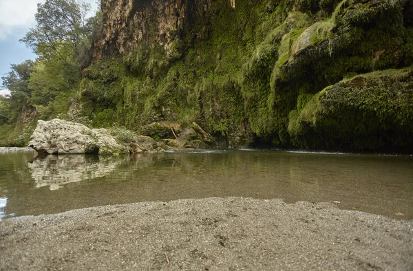 Pohled Zdola Pláži Přiléhající Přirozené Odkapávací Stiddiosa Centru Sardinie Itálii — Stock fotografie