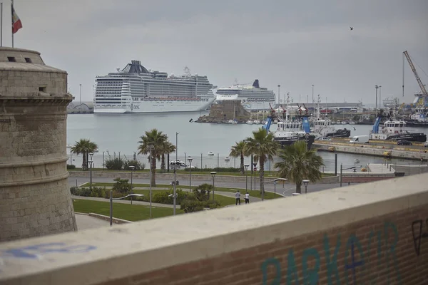 Panoramiczny Widok Portu Civitavecchia Włoszech Zadokowanego Statków Crocuera Promy Innych — Zdjęcie stockowe