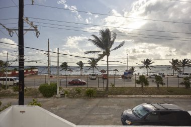 Pencereden Cancun sahili görünümü