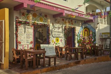 Meksika 'daki Mujeres Adası' nda tipik bir Meksika restoranı manzarası.