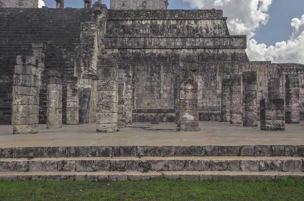 Detalhe do Templo dos Guerreiros em Chichen Itza — Fotografia de Stock