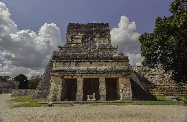 Front view of the Temple of the Jaguar — Stock Photo, Image