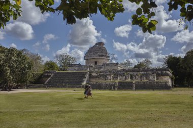 Chichen Itza # 6 astronomik gözlem evinin manzarası