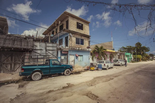 Zavallı Alleyway tulum #2