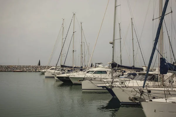 Barcos de lujo amarrados en el Puerto # 2 — Foto de Stock