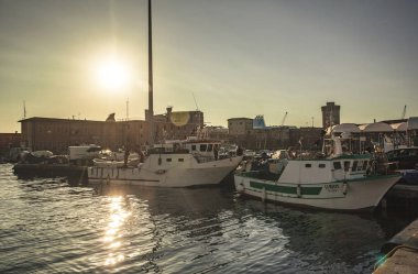 Livorno limanına demirlemiş tekneler
