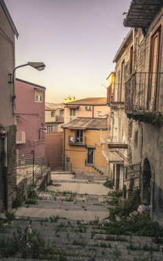 Licata #3 Karakteristik Alleyway