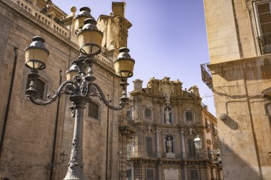 Palermo 6 'daki Piazza della Vergogna