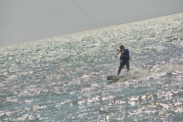 Kitesurfing in Sicilian Beach 4 — Stock Photo, Image