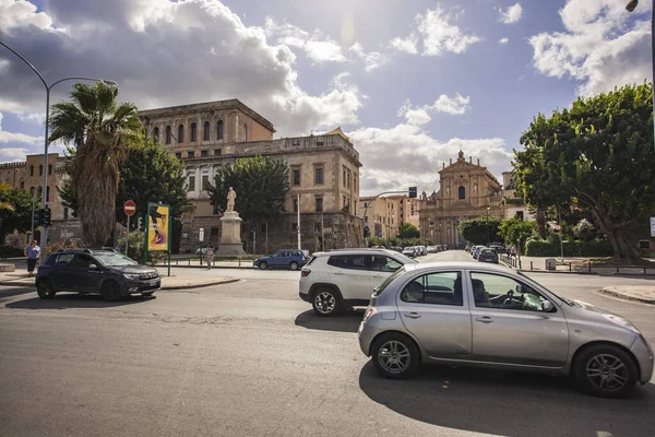 Verkeer in Foro Italico in Palermo 7 — Stockfoto