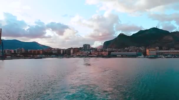 Retirada Del Puerto Palermo Reanudada Por Barco — Vídeos de Stock
