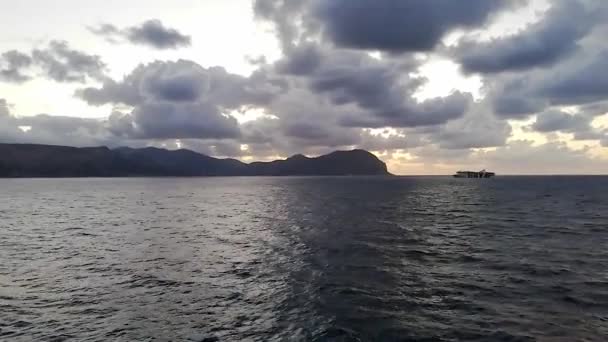 Ηλιοβασίλεμα Στη Θάλασσα Στο Παλέρμο Στο Τέλος Του Καλοκαιριού — Αρχείο Βίντεο