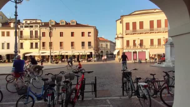 Plaza Vittorio Emanuele en Rovigo 2 — Vídeos de Stock