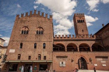 BOLOGNA, İTALYA 17 HAZİRAN 2020: Palazzo Re Enzo, Bologna