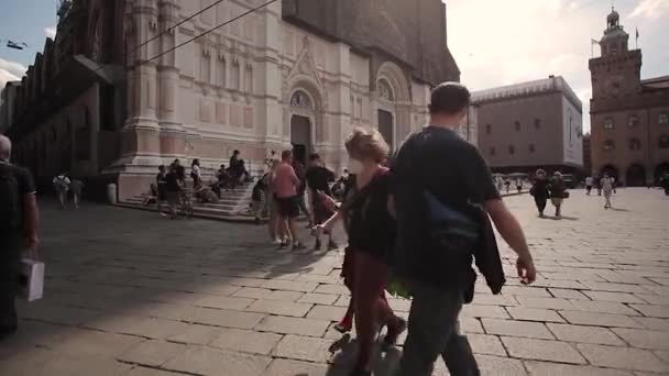 San Petronio kyrka i Bologna, Italien 3 — Stockvideo