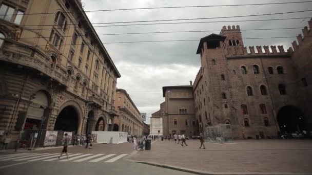 Деталь архитектуры в Болонье, знаменитом итальянском городе 3 — стоковое видео