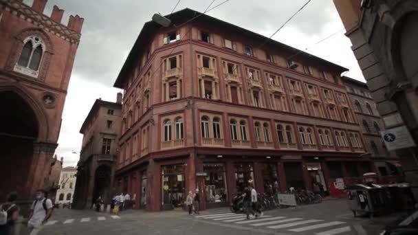 Porta Ravegnana in Bologna, Italy — Stock Video